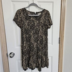 Silence + Noise Urban Outfitters Witchy Tee Dess Zip-up Tan & Black Size Medium